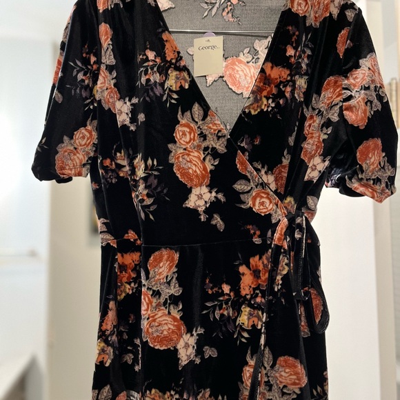 Cottage core/ boho velour floral skirt and top set. - Picture 3 of 7